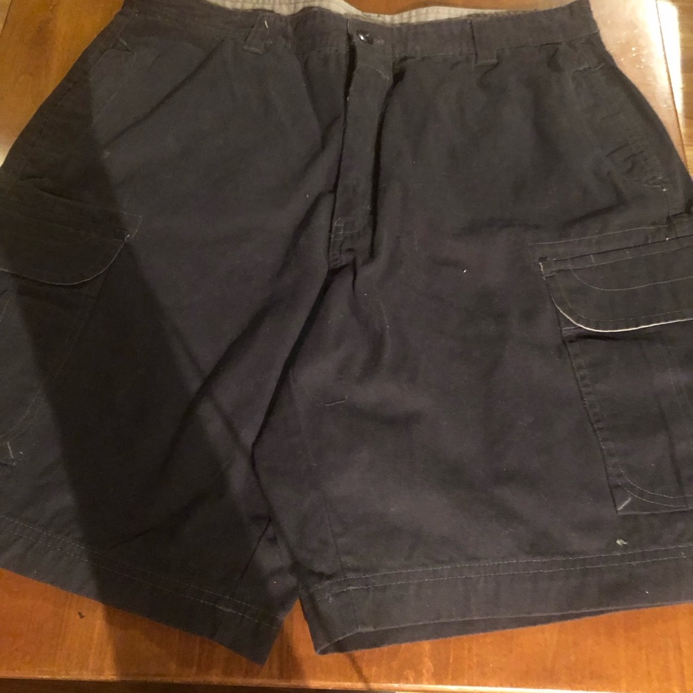 burnside Black Men's Cargo Shorts with Side Pockets